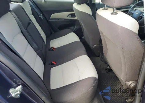 2013 Chevrolet Cruze Ls z USA, uszkodzony, nr VIN 1G1PA5SH2D7298598